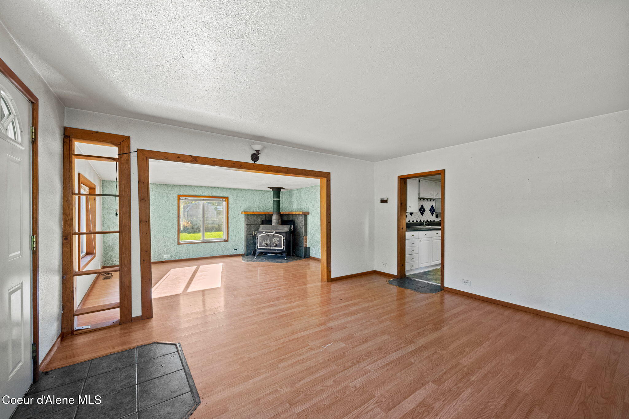 508 B Street Pinehurst, ID 83850 - Photo 7 of 46 24-web-or-mls-DSC_2181