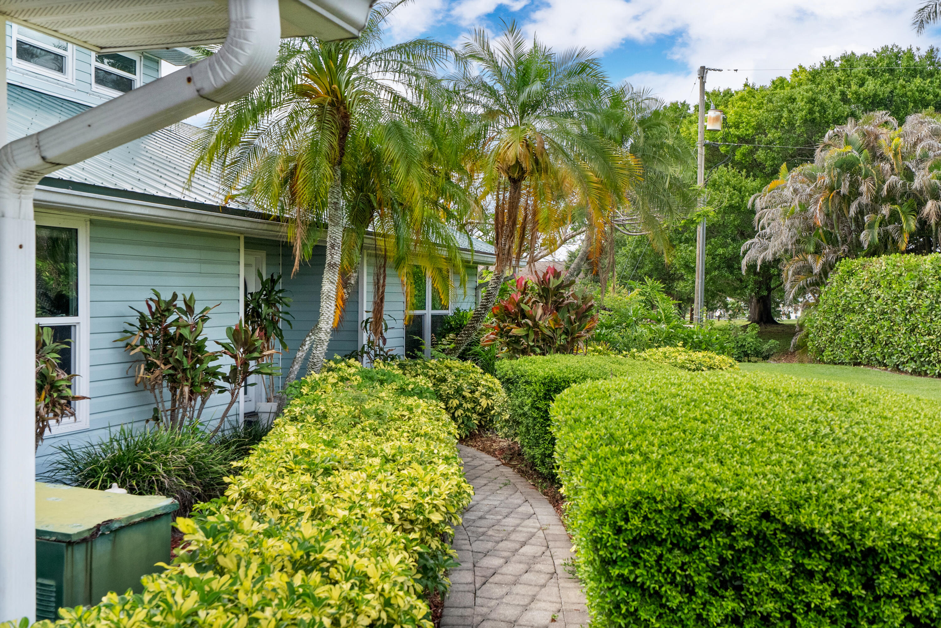 2415 Northwest Cove View Stuart, FL 34994 - Photo 16 of 54 DSC07270