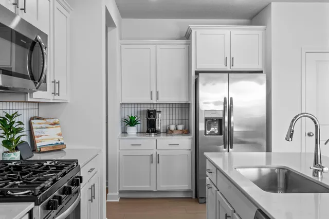 $500,000 | 14373 Allerton Way, Rosemount, MN 55068