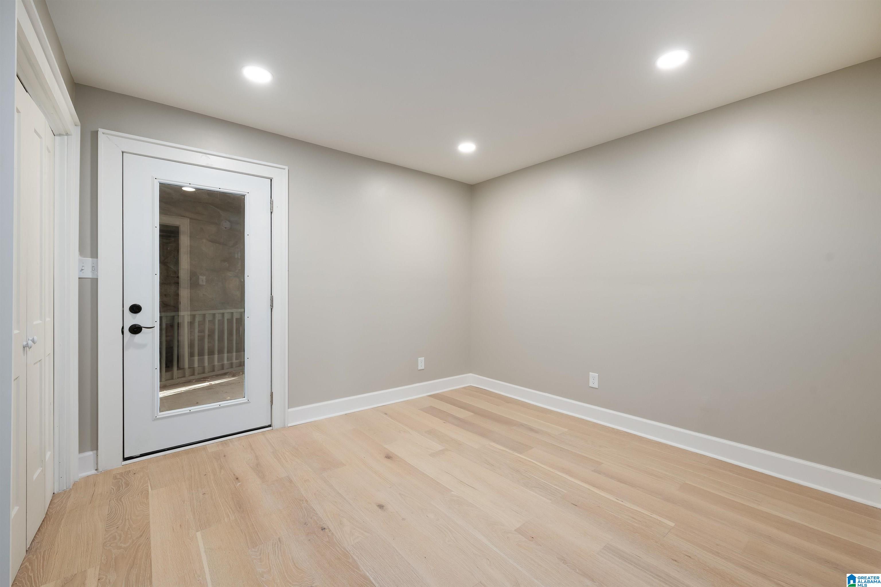 1404 Shades Crest Road Birmingham, AL 35226 - Photo 24 of 34