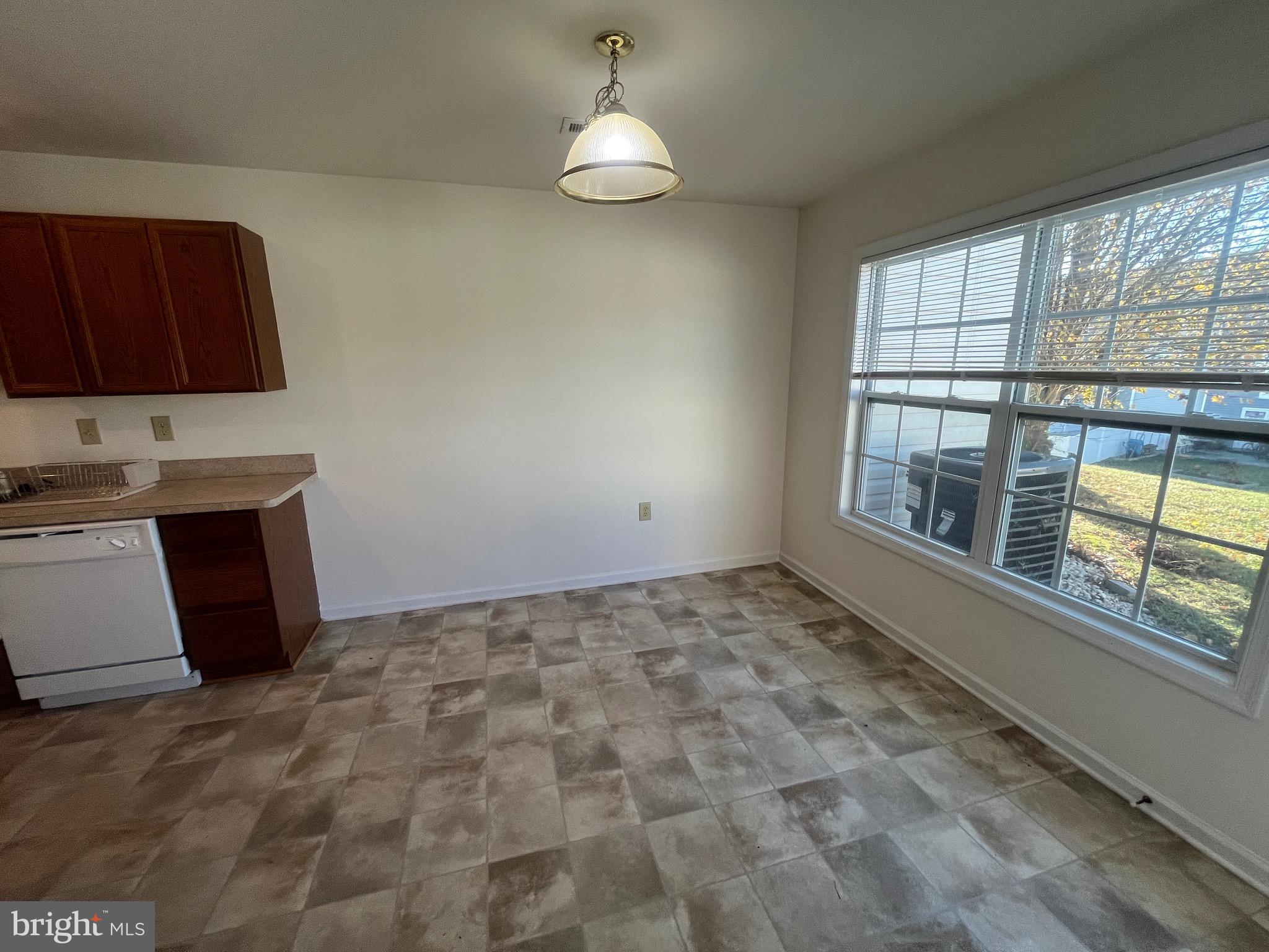 50 Fuzzy Tail Drive Ranson, WV 25438 - Photo 5 of 24 a view of an empty room and window