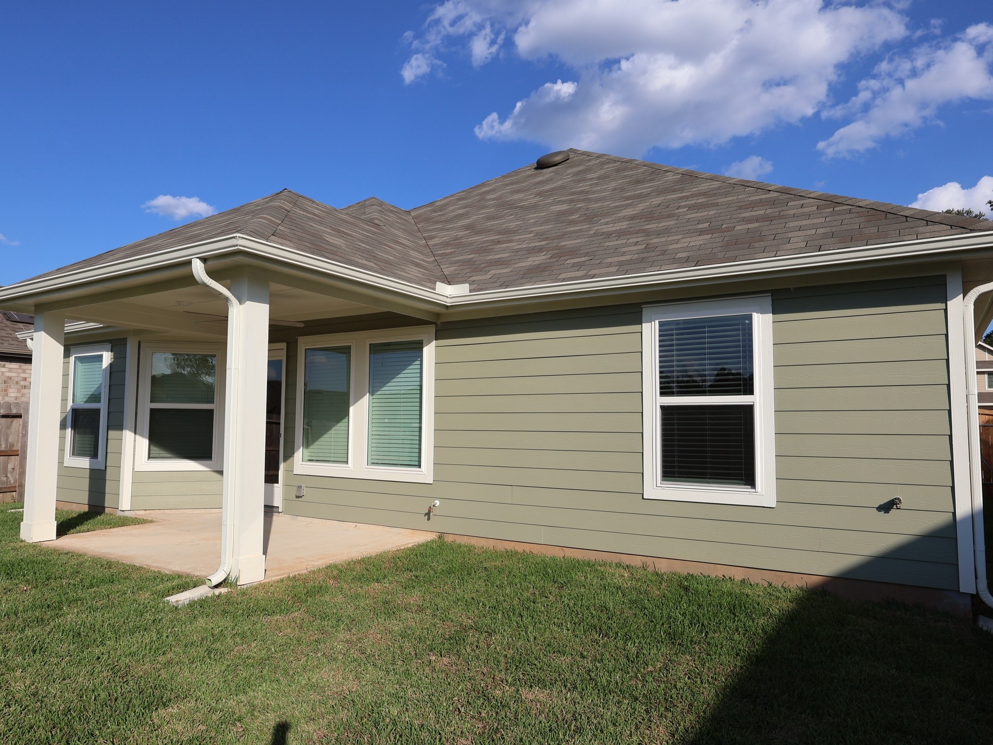 830 Falling Cave Drive Willis, TX 77378 - Photo 31 of 38