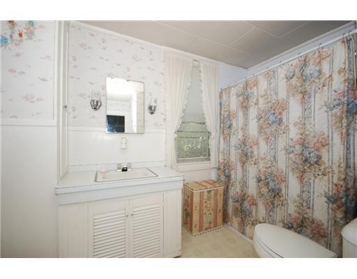 9 Shaker Road Gray, ME 04039 - Photo 16 of 25 Bathroom.