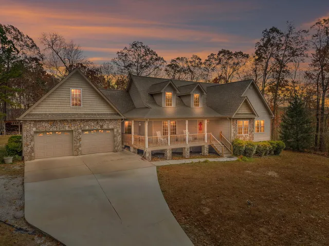 $625,000 | 524 East Teems Road, Ringgold, GA 30736