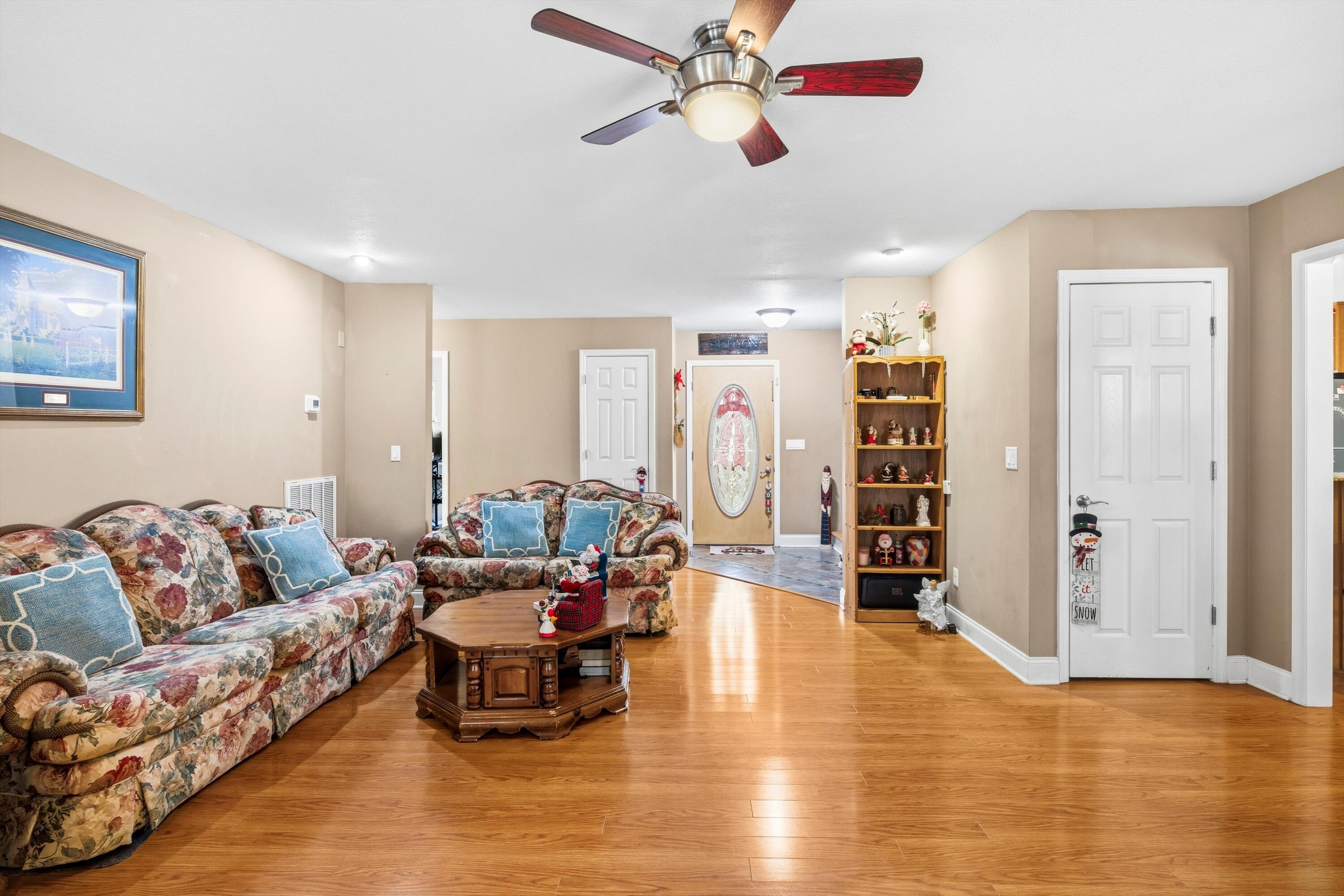 524 East Teems Road Ringgold, GA 30736 - Photo 9 of 61 09-IMG_8673