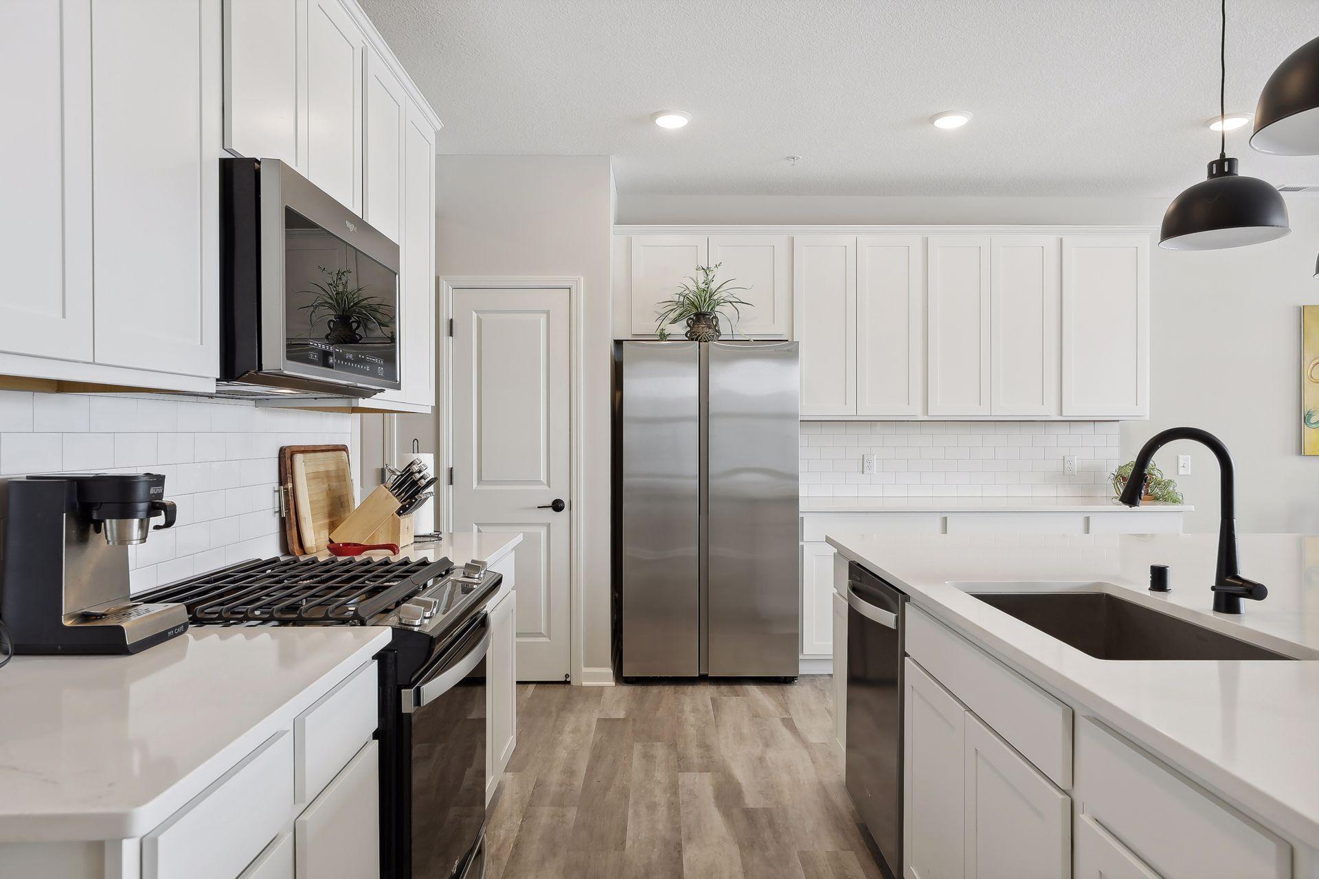 11311 Brookview Road Woodbury, MN 55129 - Photo 7 of 27