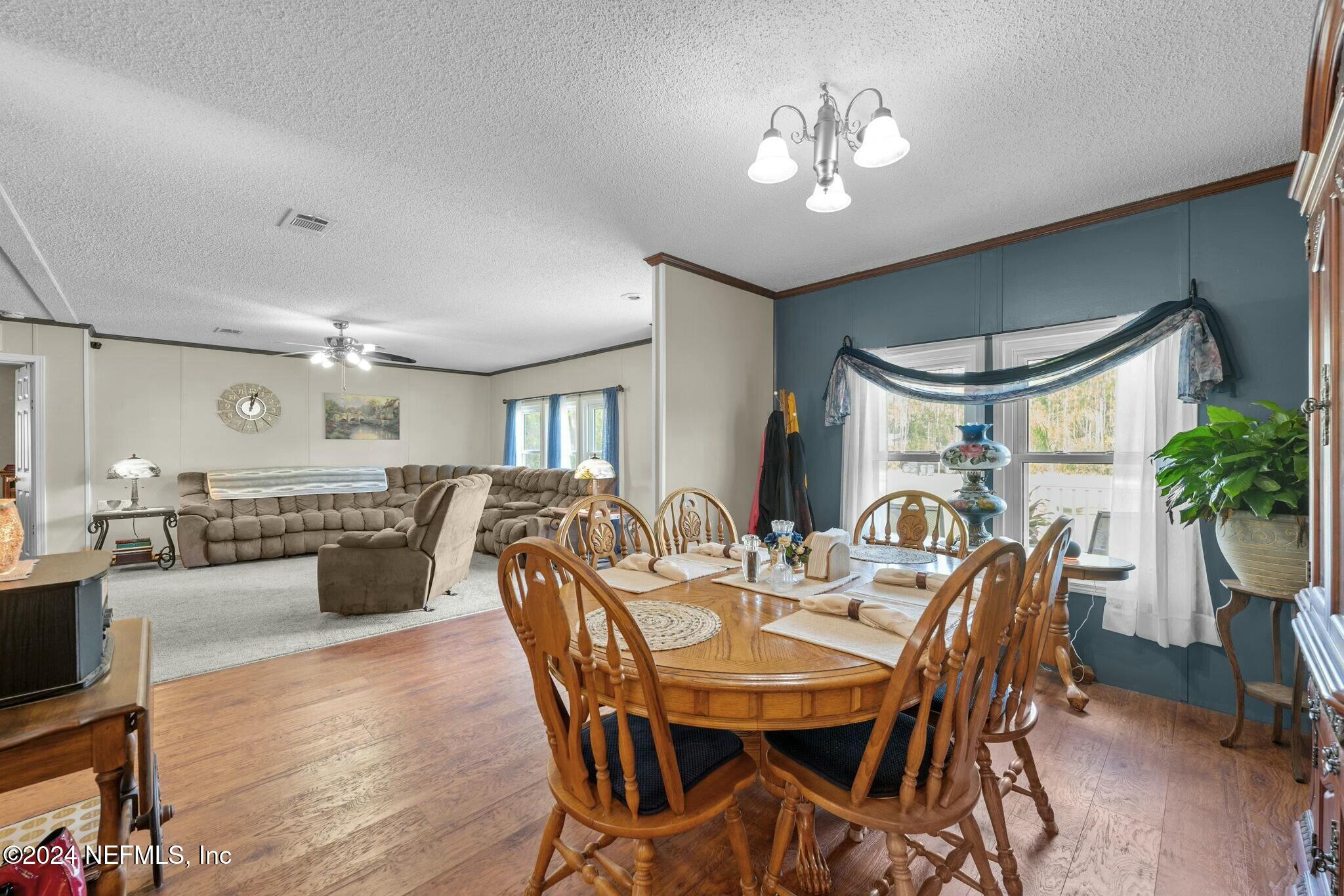 135 East Satsuma Road Palatka, FL 32177 - Photo 11 of 32 Dining room