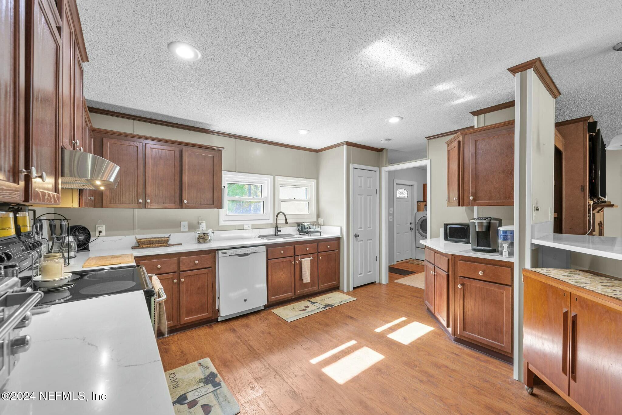 135 East Satsuma Road Palatka, FL 32177 - Photo 12 of 32 Kitchen