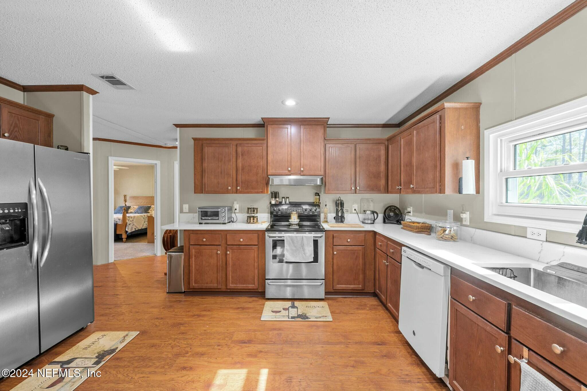 135 East Satsuma Road Palatka, FL 32177 - Photo 13 of 32 Kitchen