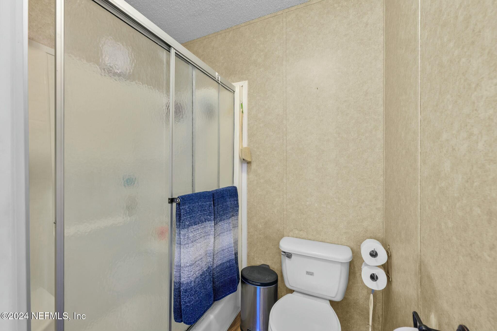 135 East Satsuma Road Palatka, FL 32177 - Photo 22 of 32 Master bath