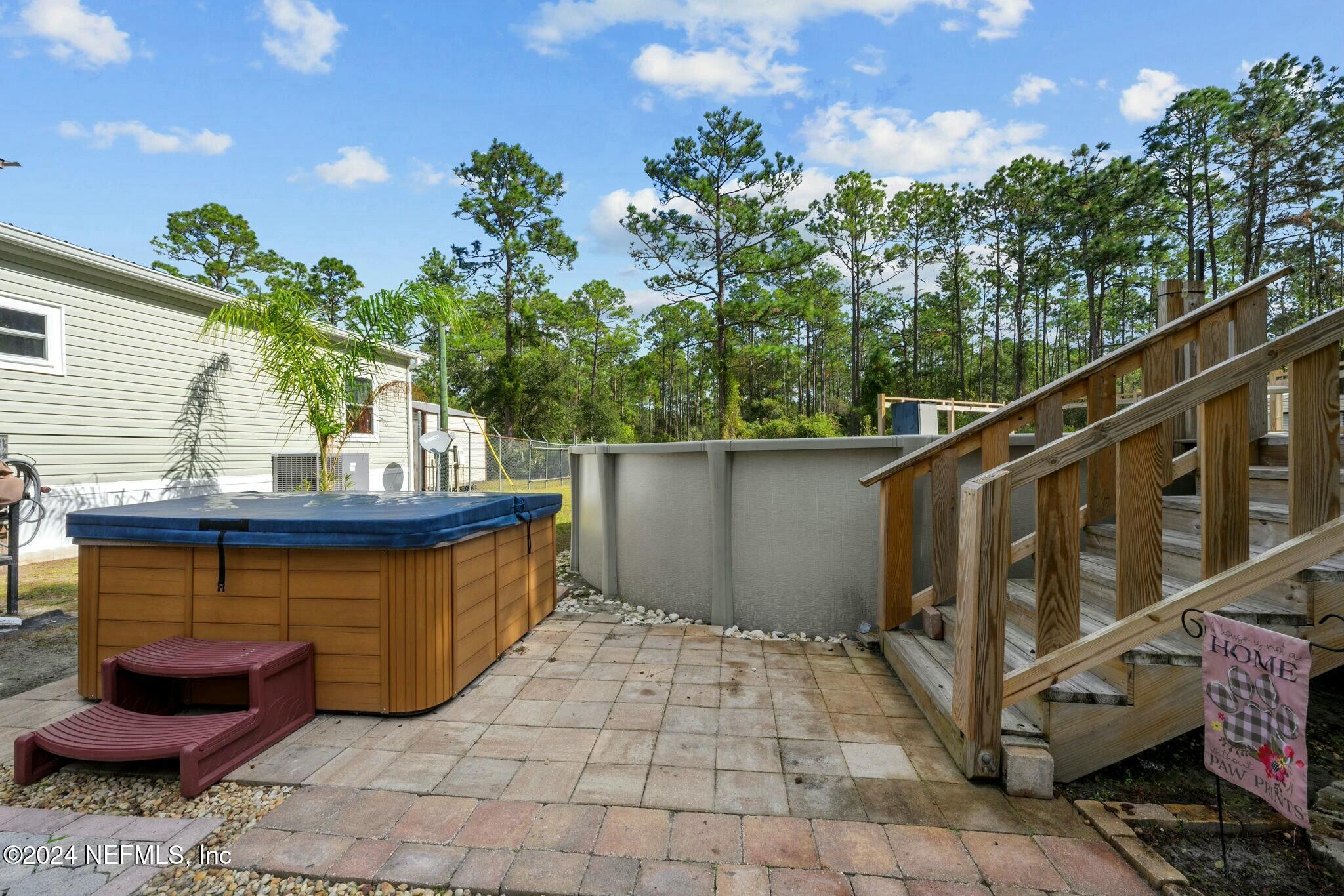 135 East Satsuma Road Palatka, FL 32177 - Photo 24 of 32 Pool & spa