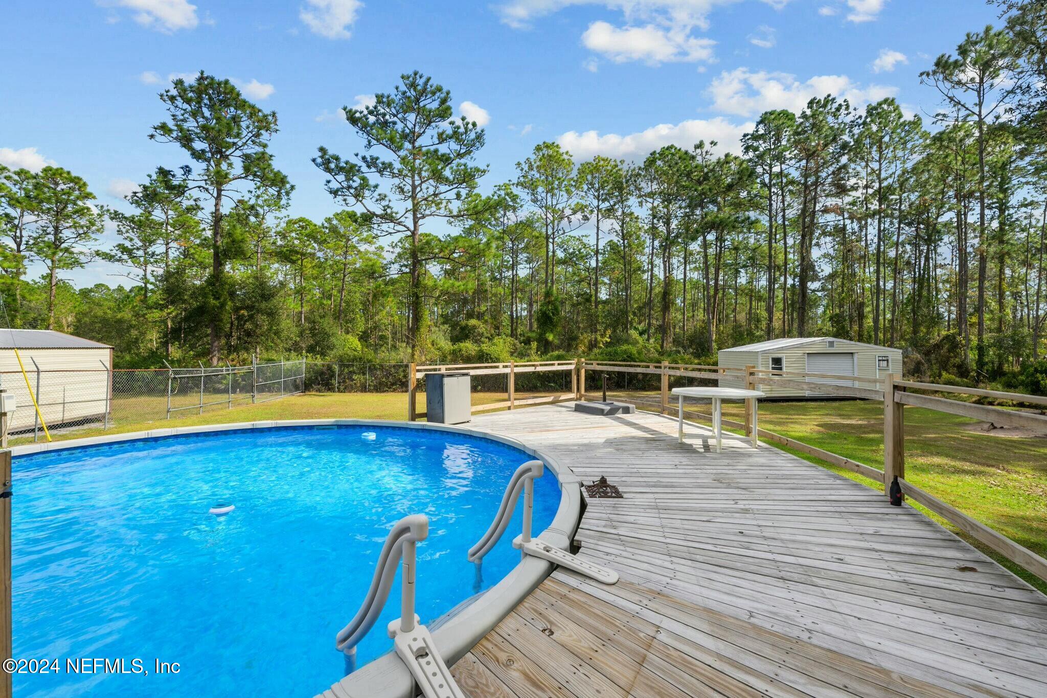 135 East Satsuma Road Palatka, FL 32177 - Photo 25 of 32 Pool & deck