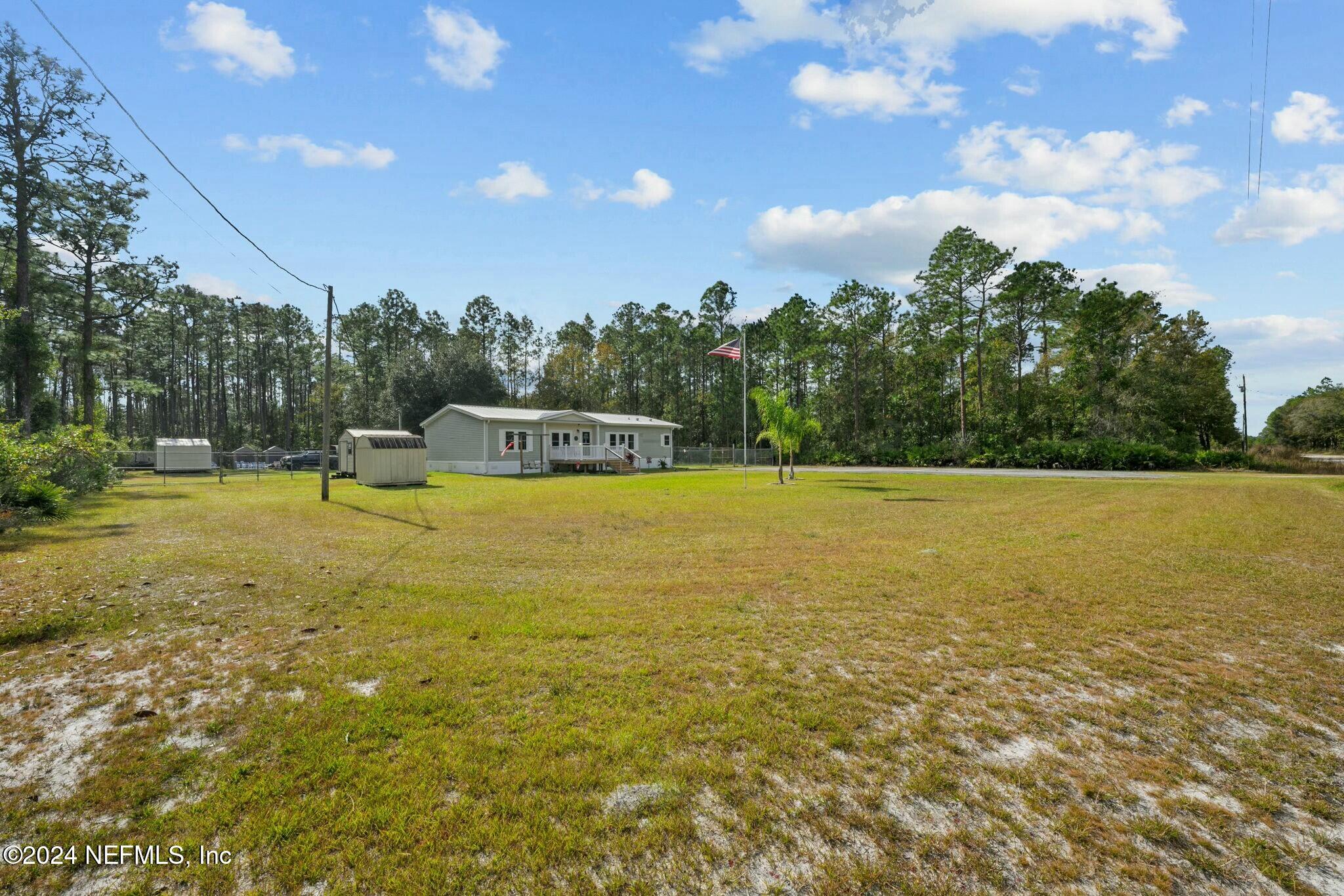 135 East Satsuma Road Palatka, FL 32177 - Photo 5 of 32 Front view