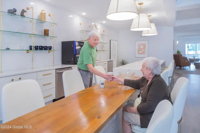 $2,600 | 28 Everett Rd Extension, Albany, NY 12205