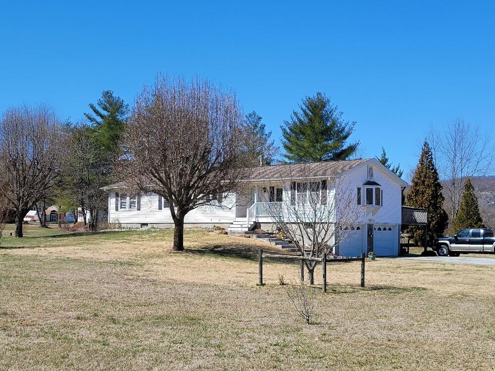 3229 Plunkett Road Salem, VA 24153 - Photo 2 of 46 From Street #1