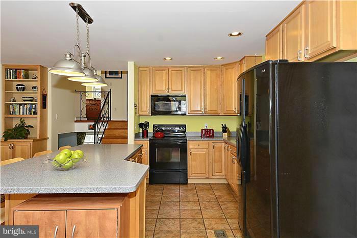 10314 Julep Avenue Silver Spring, MD 20902 - Photo 6 of 29 Kitchen