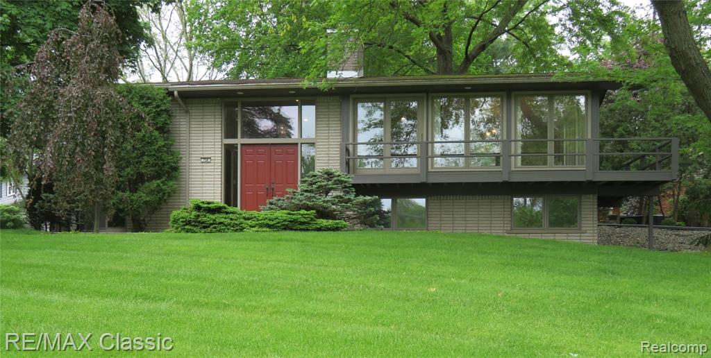 758 Ironstone Drive Rochester Hills, MI 48309 - Photo 1 of 56