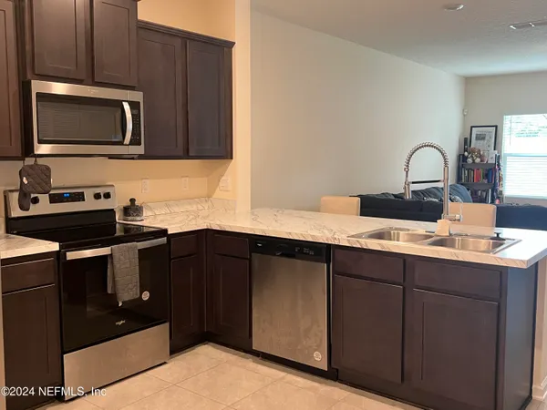 $247,000 | 963 Observatory Parkway, Jacksonville, FL 32218