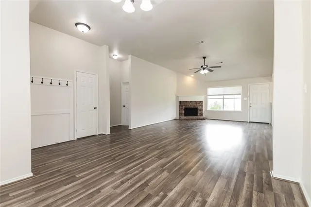 $1,990 | 824 Matthew Lane, Royse City, TX 75189