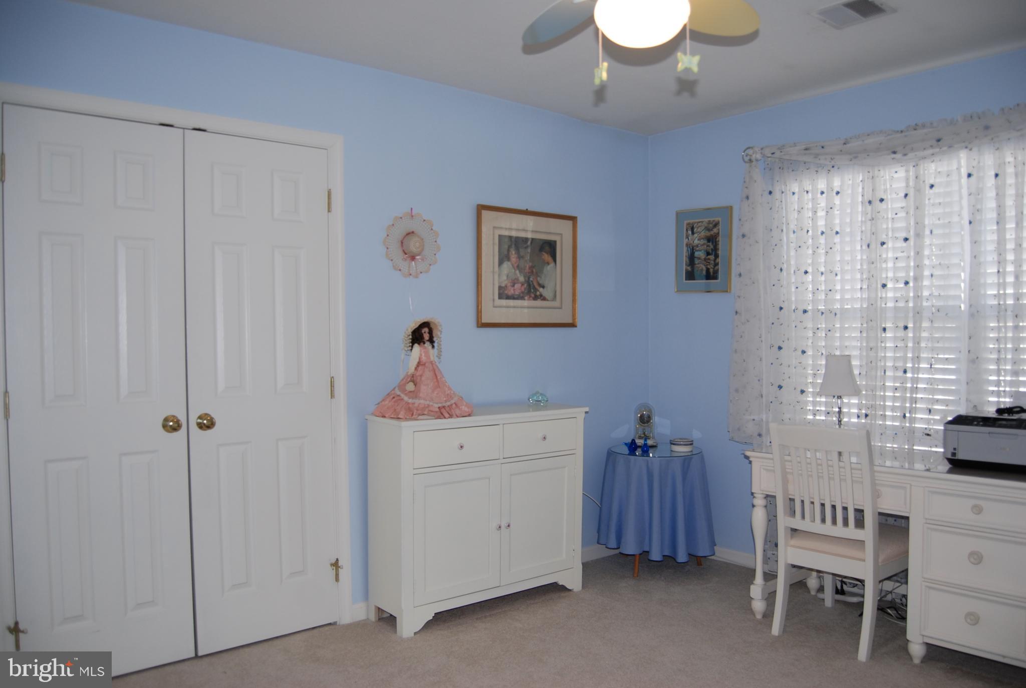 7028 Seneca Ridge Drive York, PA 17403 - Photo 15 of 20 Gallery Image 15