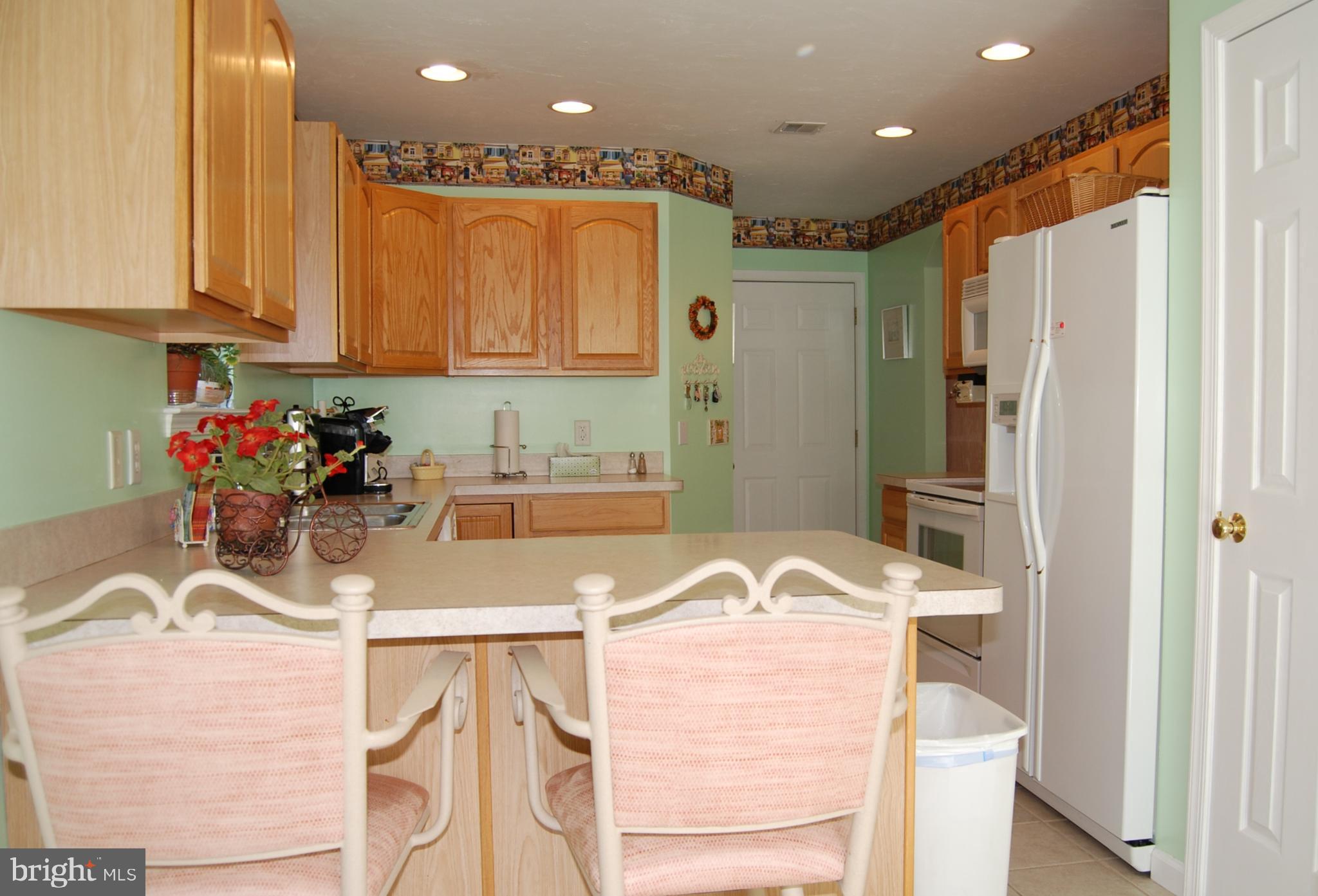 7028 Seneca Ridge Drive York, PA 17403 - Photo 7 of 20 Gallery Image 7