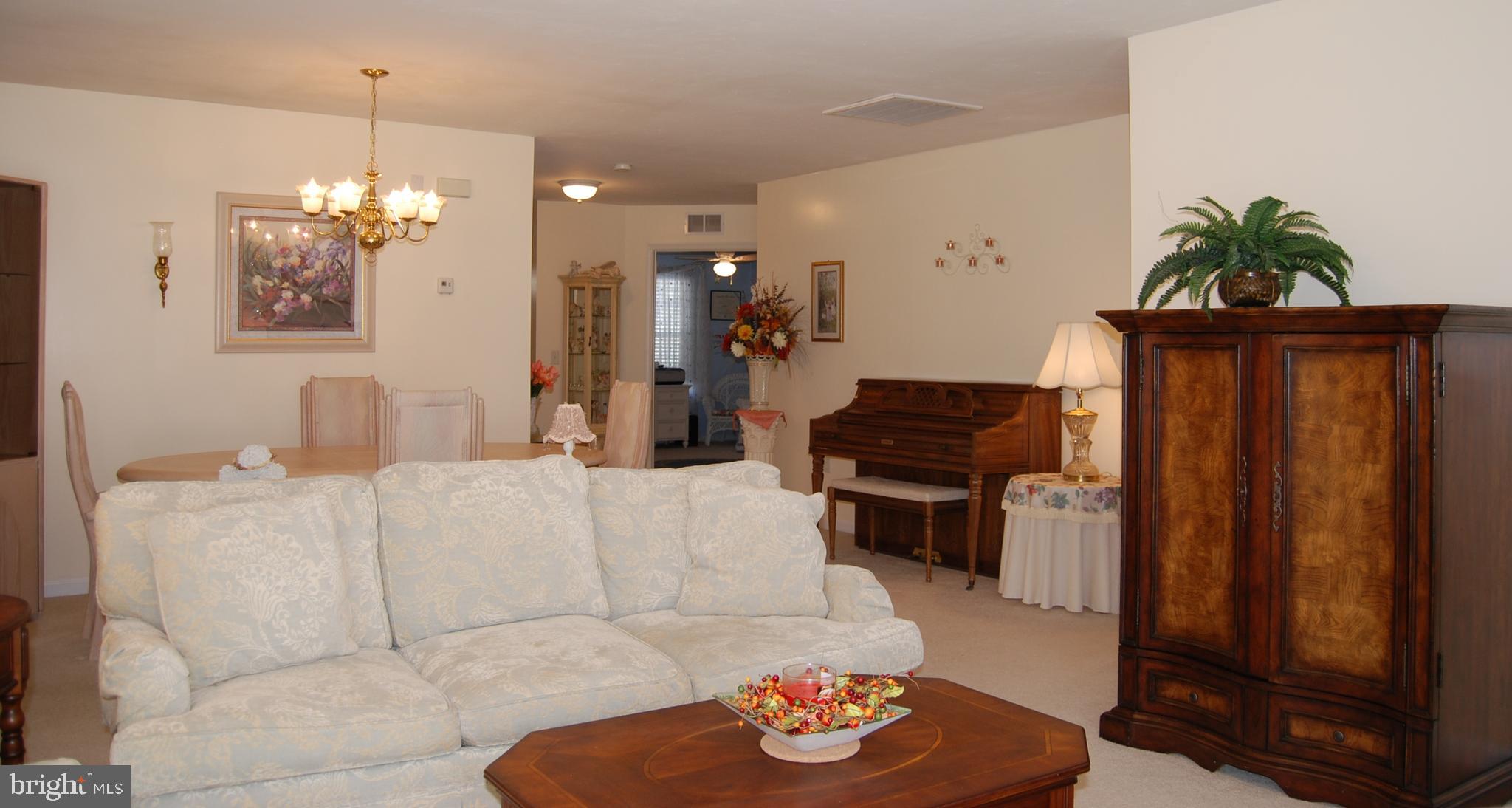 7028 Seneca Ridge Drive York, PA 17403 - Photo 9 of 20 Gallery Image 9