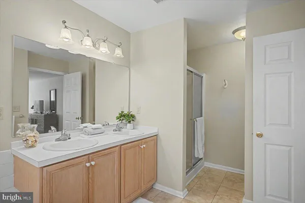 $529,000 | 517 Southhampton Lane, Wilmington, DE 19808
