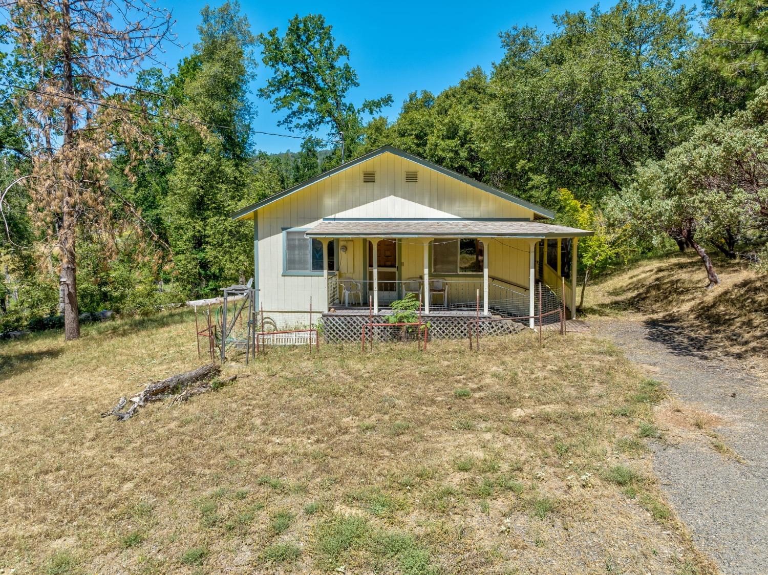 5667 Harris Cut Off Road Mariposa, CA 95338 - Photo 4 of 35 Gallery Image 4