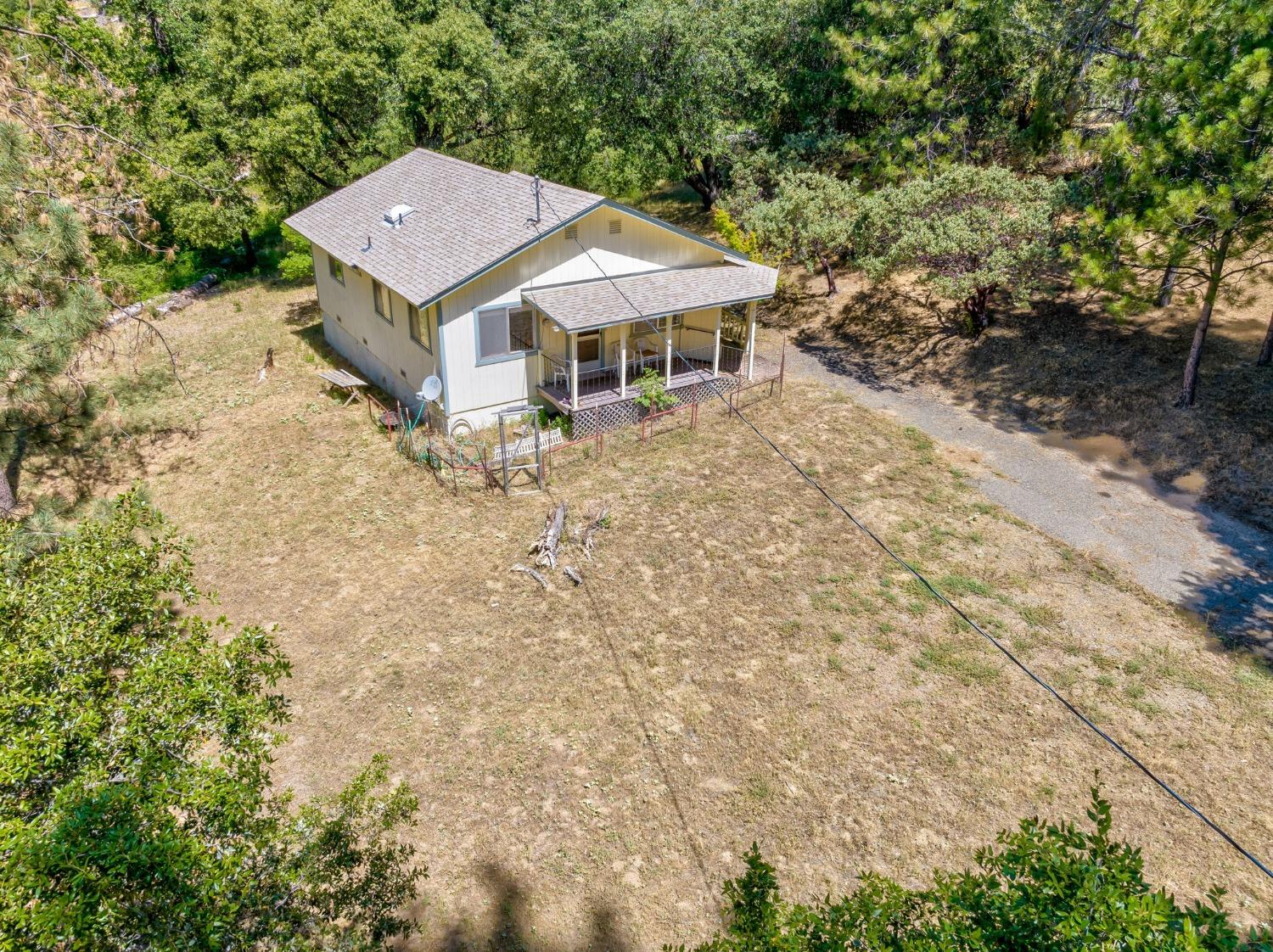 5667 Harris Cut Off Road Mariposa, CA 95338 - Photo 5 of 35 Gallery Image 5