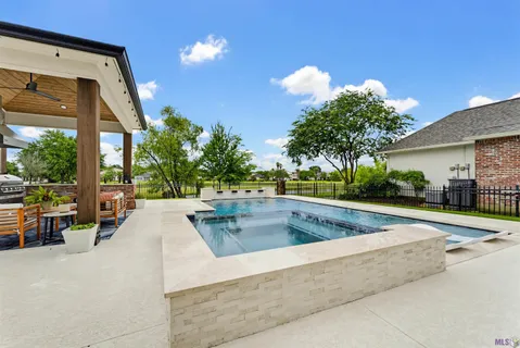 $740,000 | 6216 Breeze Point Drive, Gonzales, LA 70737