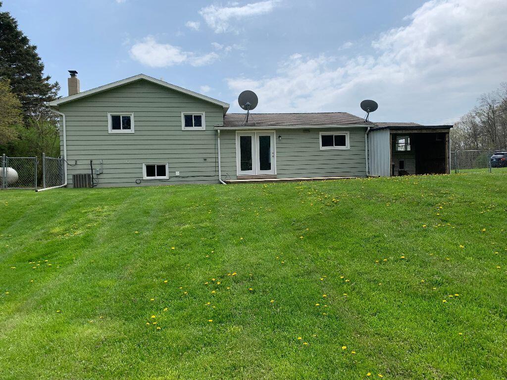 2496 Elliott Road Jackson, MI 49201 - Photo 4 of 26 2496 Elliott new 4