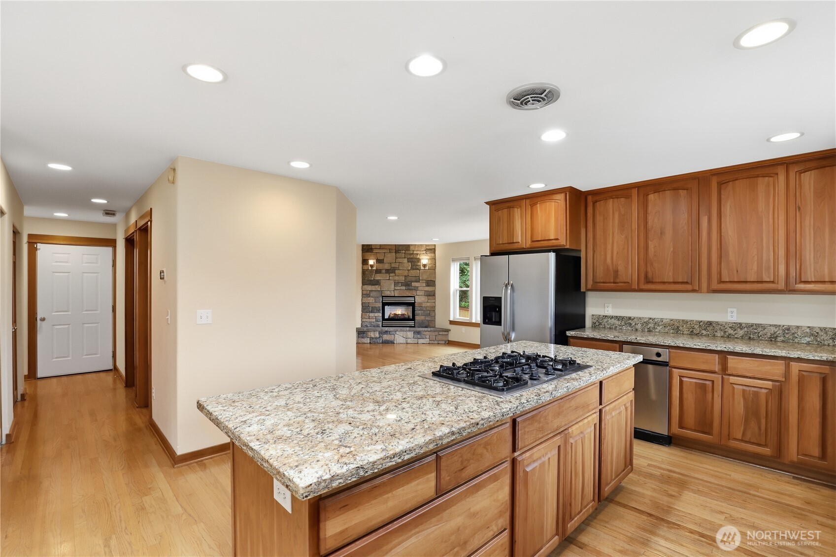 1963 Northwest Rampart Ridge Court Bremerton, WA 98311 - Photo 12 of 40