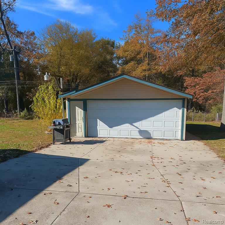 15710 Inkster Road Romulus, MI 48174 - Photo 8 of 32 Gallery Image 8