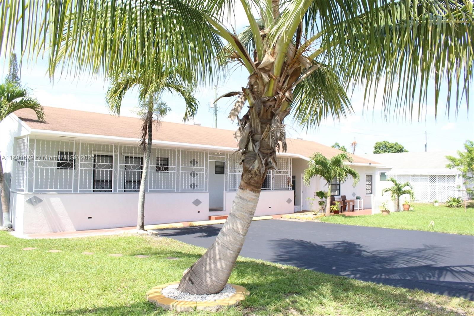 5849 Wiley Street, Unit 2 Hollywood, FL 33023 - Photo 2 of 10