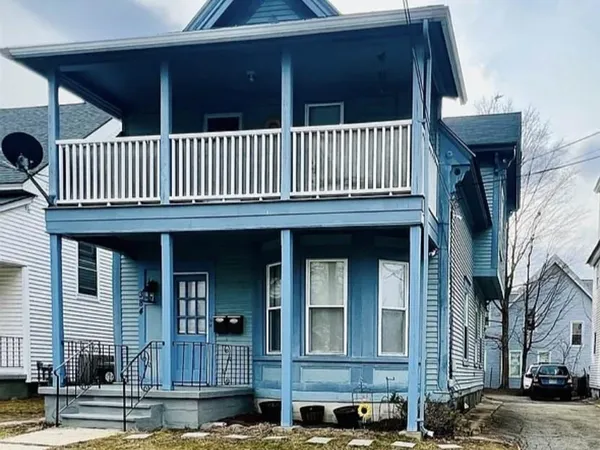 $1,880 | 384 Belmont Street, Unit 1, Manchester, NH 03103