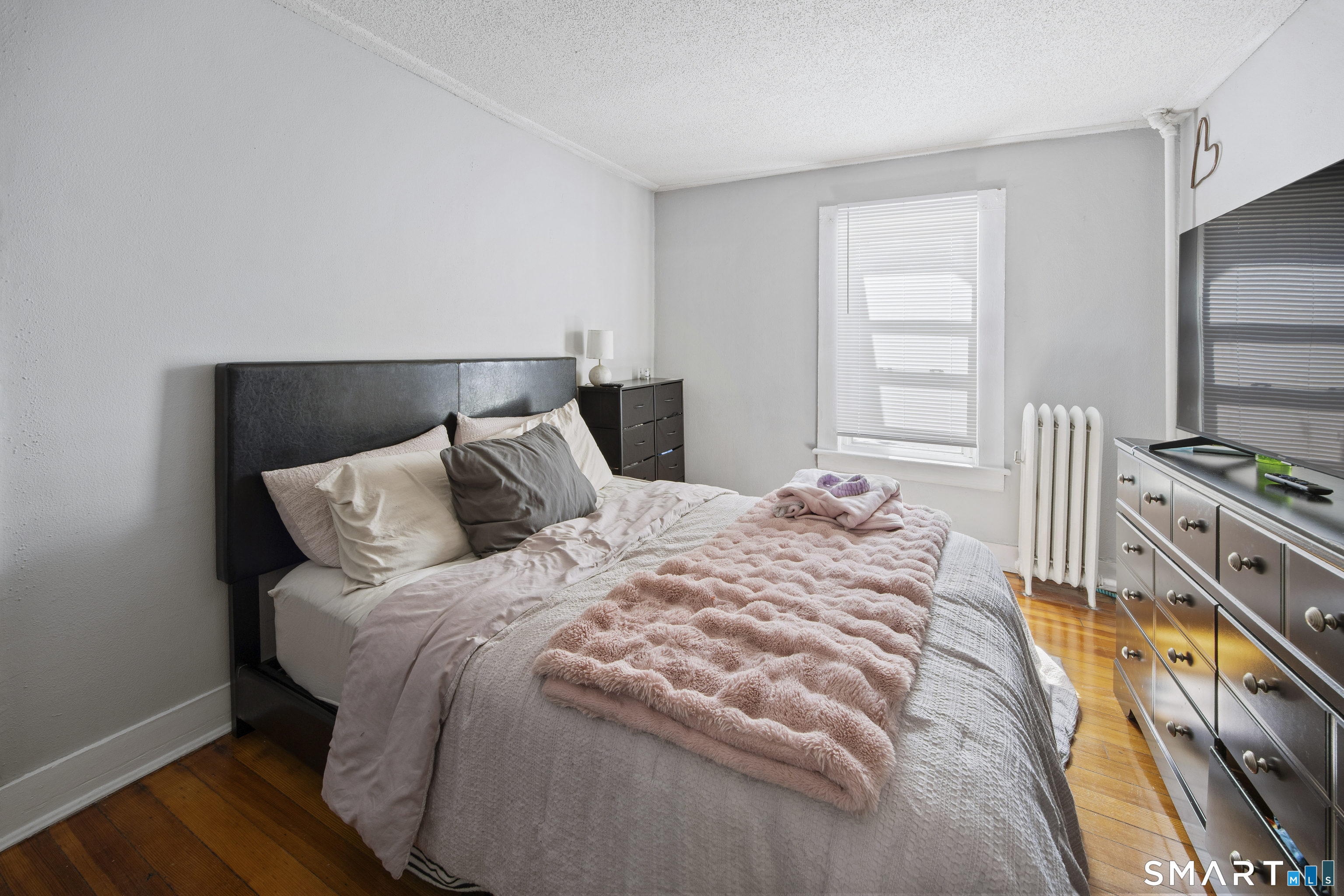 12 Arch Street Manchester, CT 06040 - Photo 16 of 40