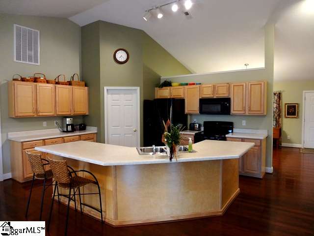 17 Watkins Bridge Road Greenville, SC 29617 - Photo 2 of 12