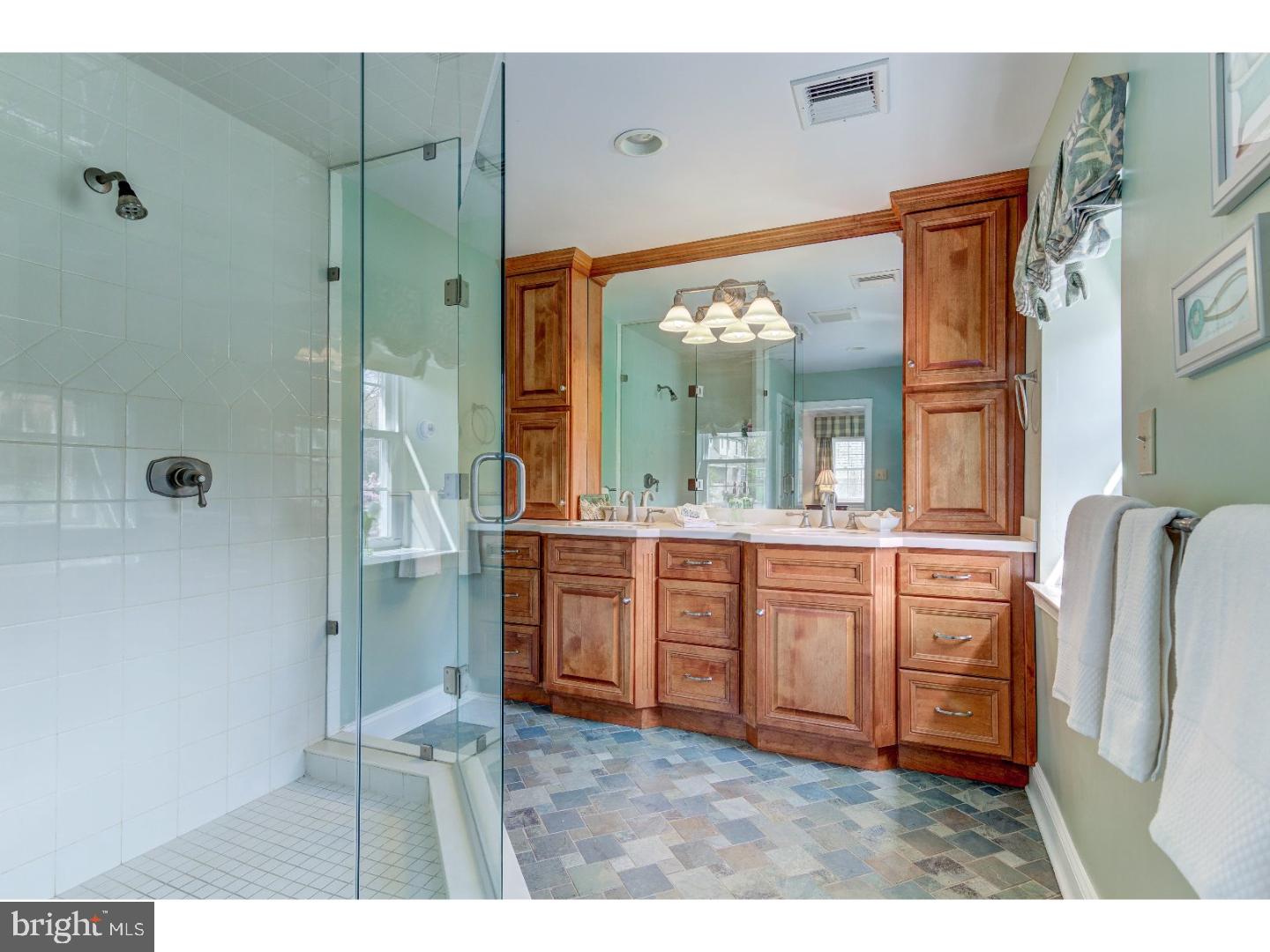 528 Atterbury Road Villanova, PA 19085 - Photo 15 of 25