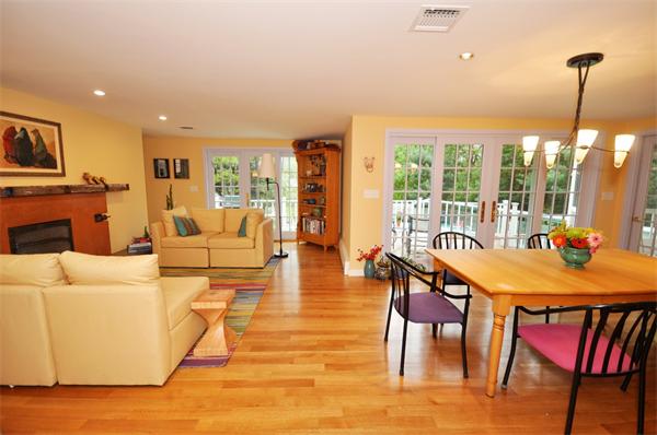 67 Authors Road Concord, MA 01742 - Photo 4 of 22