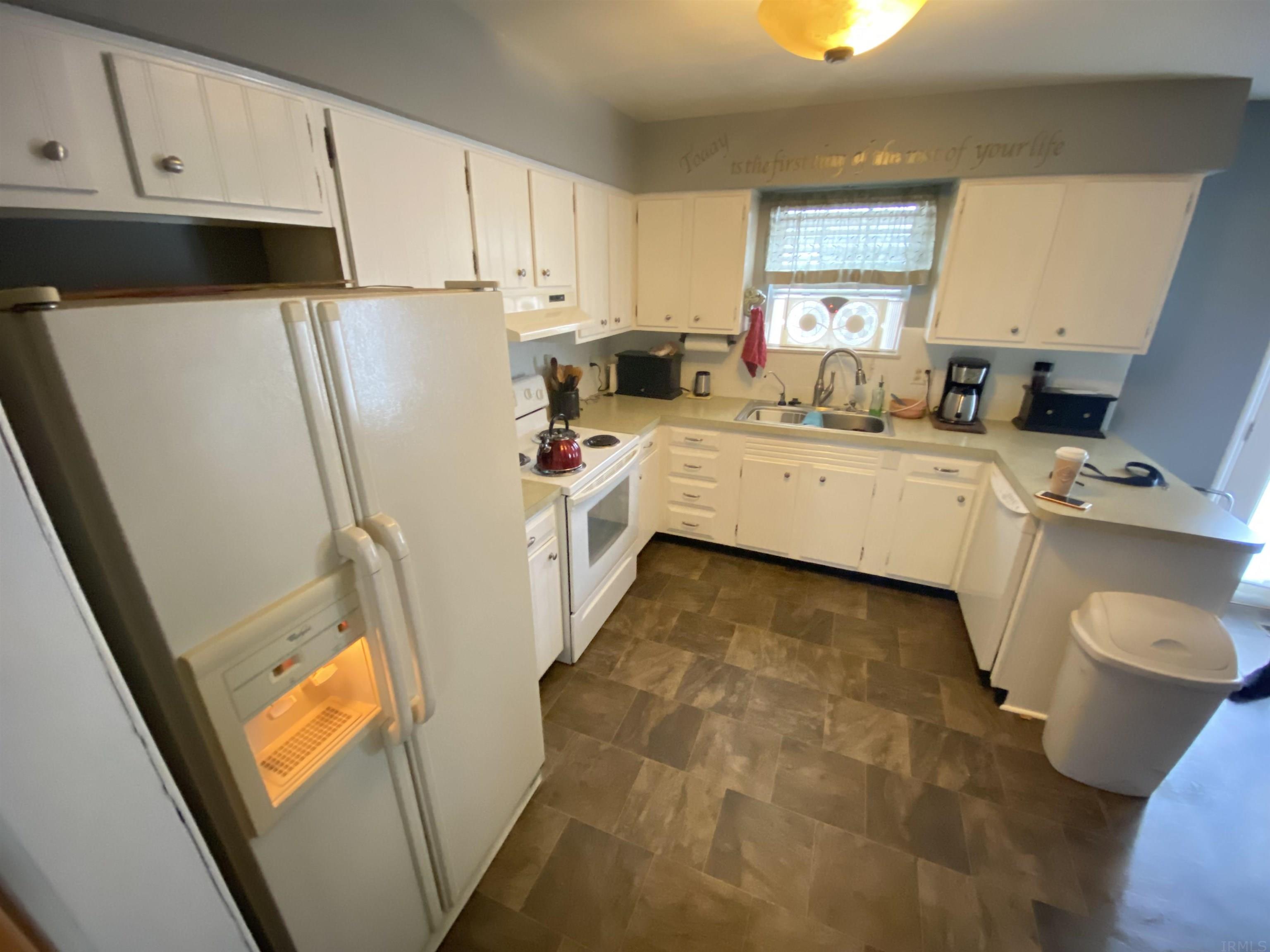 1755 Fuquay Road Newburgh, IN 47630 - Photo 5 of 16 Gallery Image 5