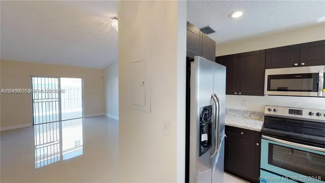 $2,700 | 240 Northwest 114th Avenue, Unit 1103, Sweetwater, FL 33172