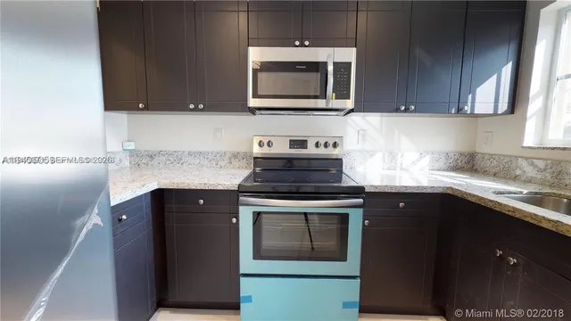 $2,700 | 240 Northwest 114th Avenue, Unit 1103, Sweetwater, FL 33172