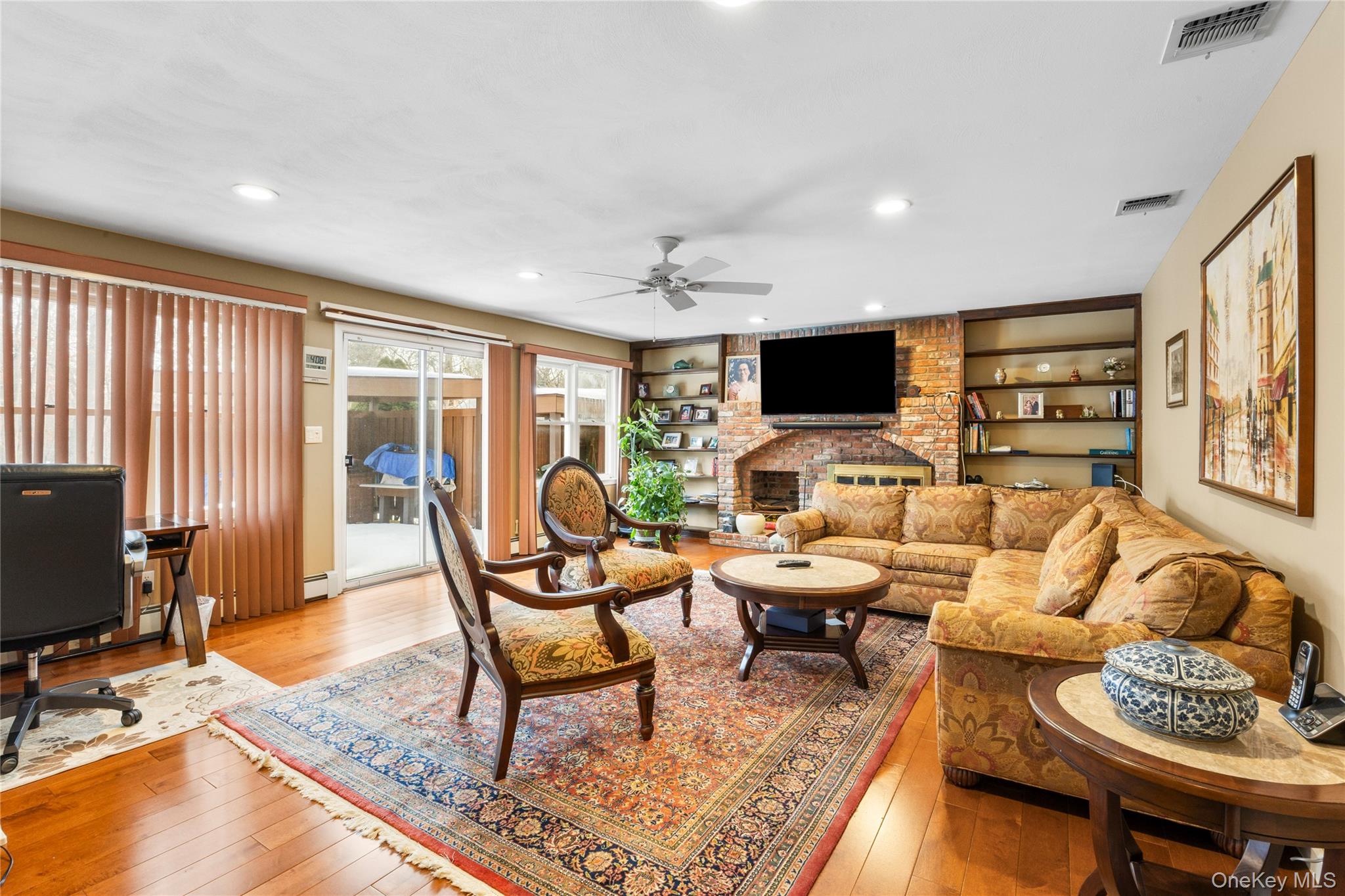 144 Landing Meadow Road Smithtown, NY 11787 - Photo 14 of 45