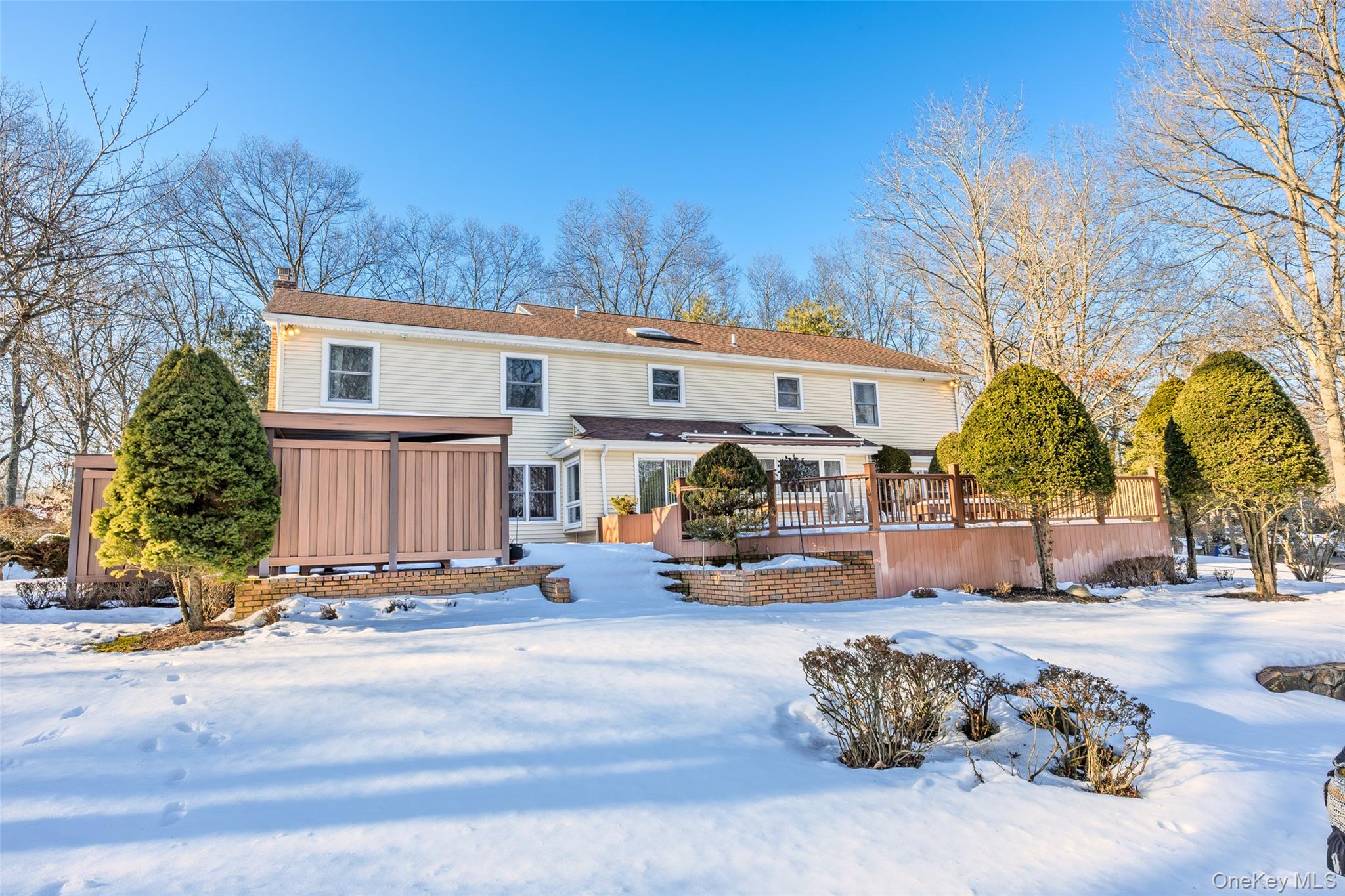 144 Landing Meadow Road Smithtown, NY 11787 - Photo 42 of 45