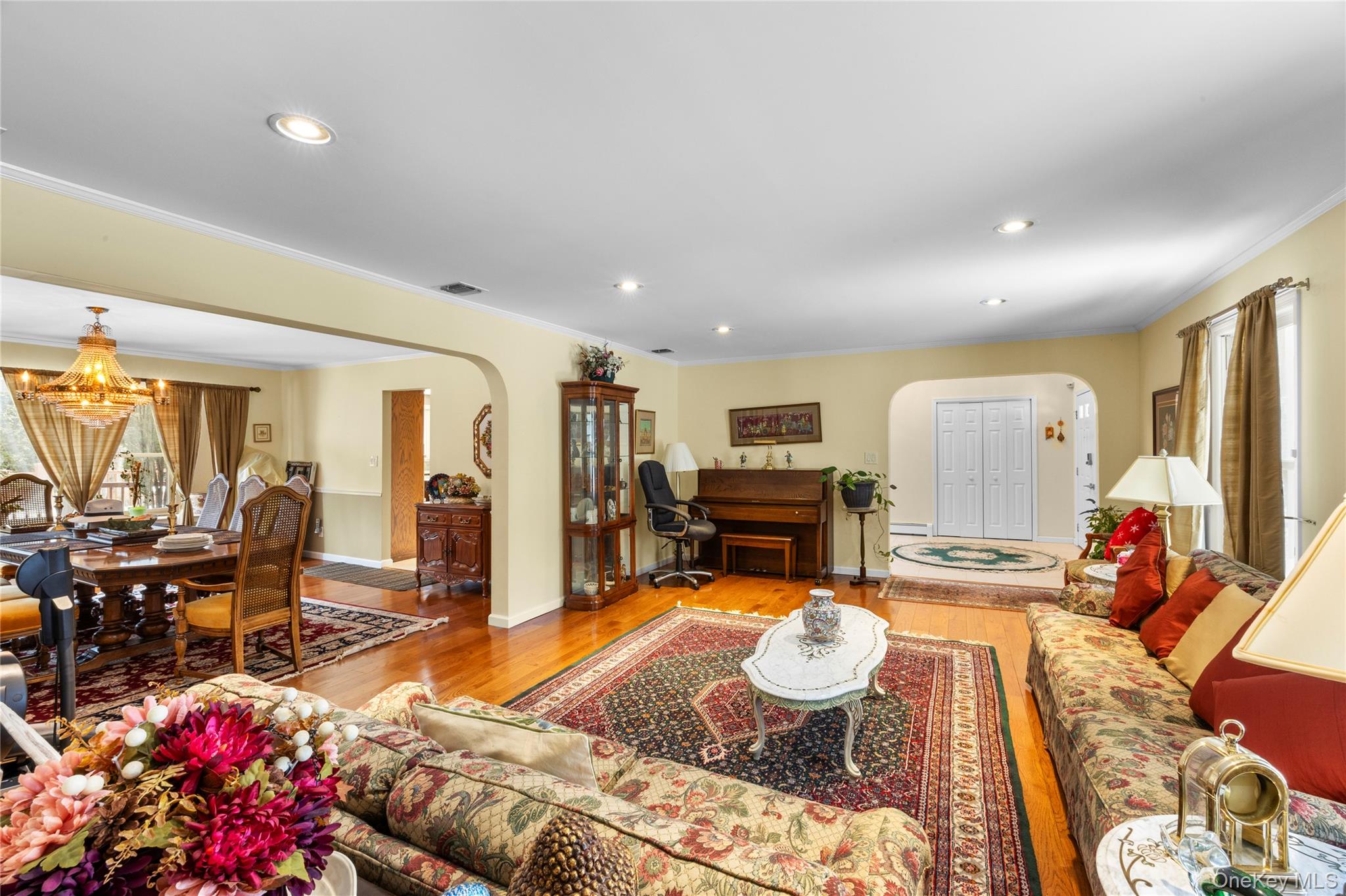 144 Landing Meadow Road Smithtown, NY 11787 - Photo 6 of 45
