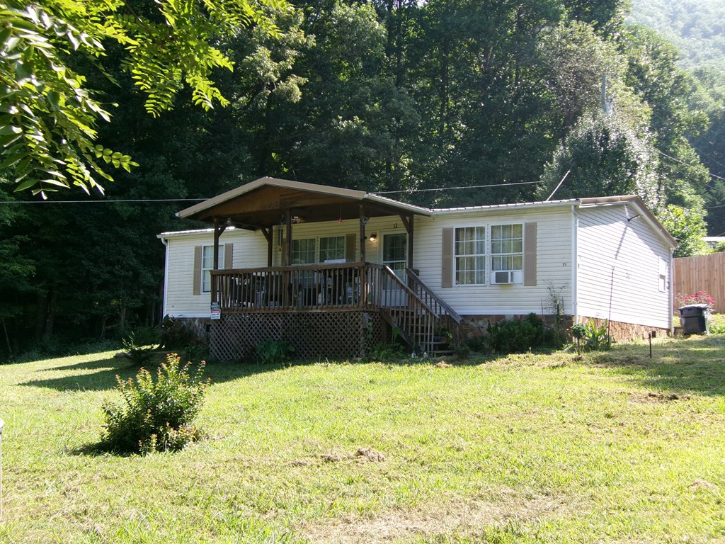 71 Spring Hill Road Robbinsville, NC 28771 - Photo 2 of 11 Gallery Image 2