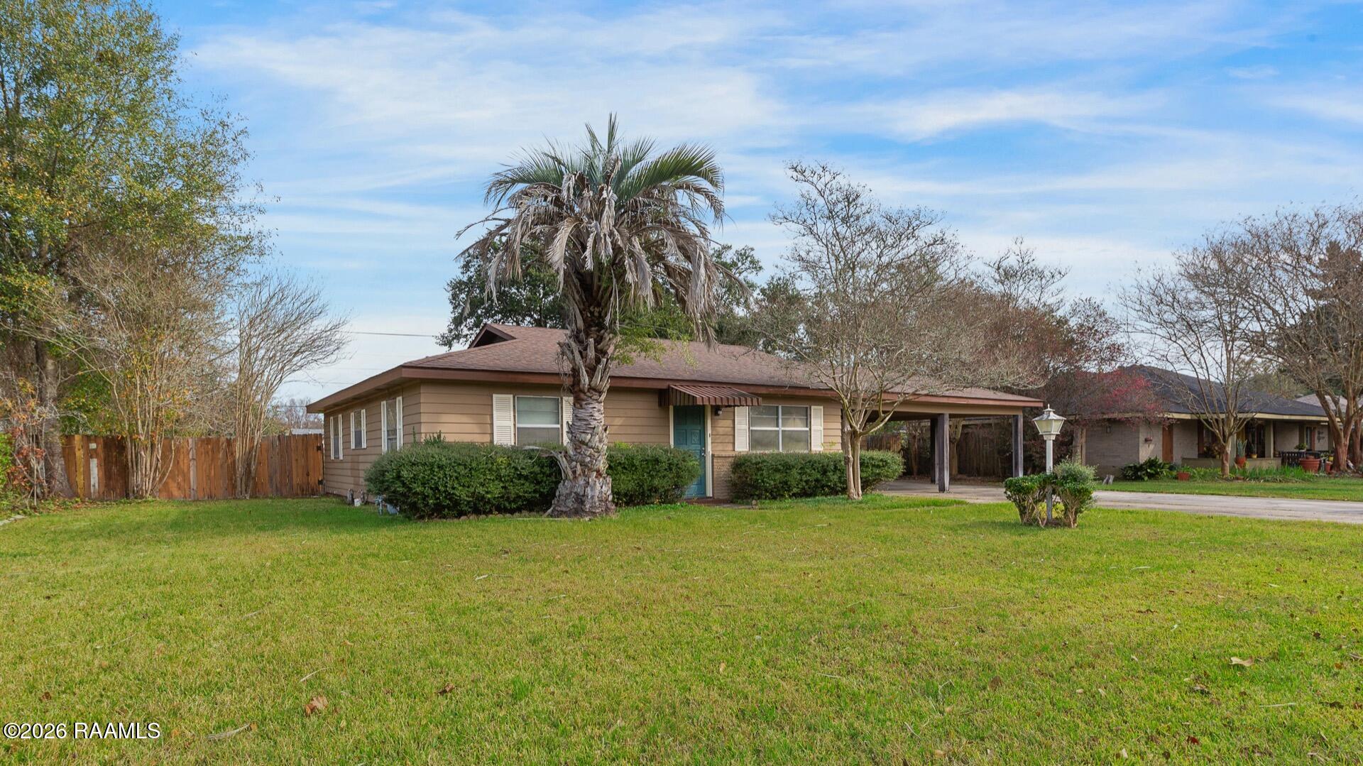 202 Rena Drive Lafayette, LA 70503 - Photo 2 of 15 202 Rena Dr Lafayette-2