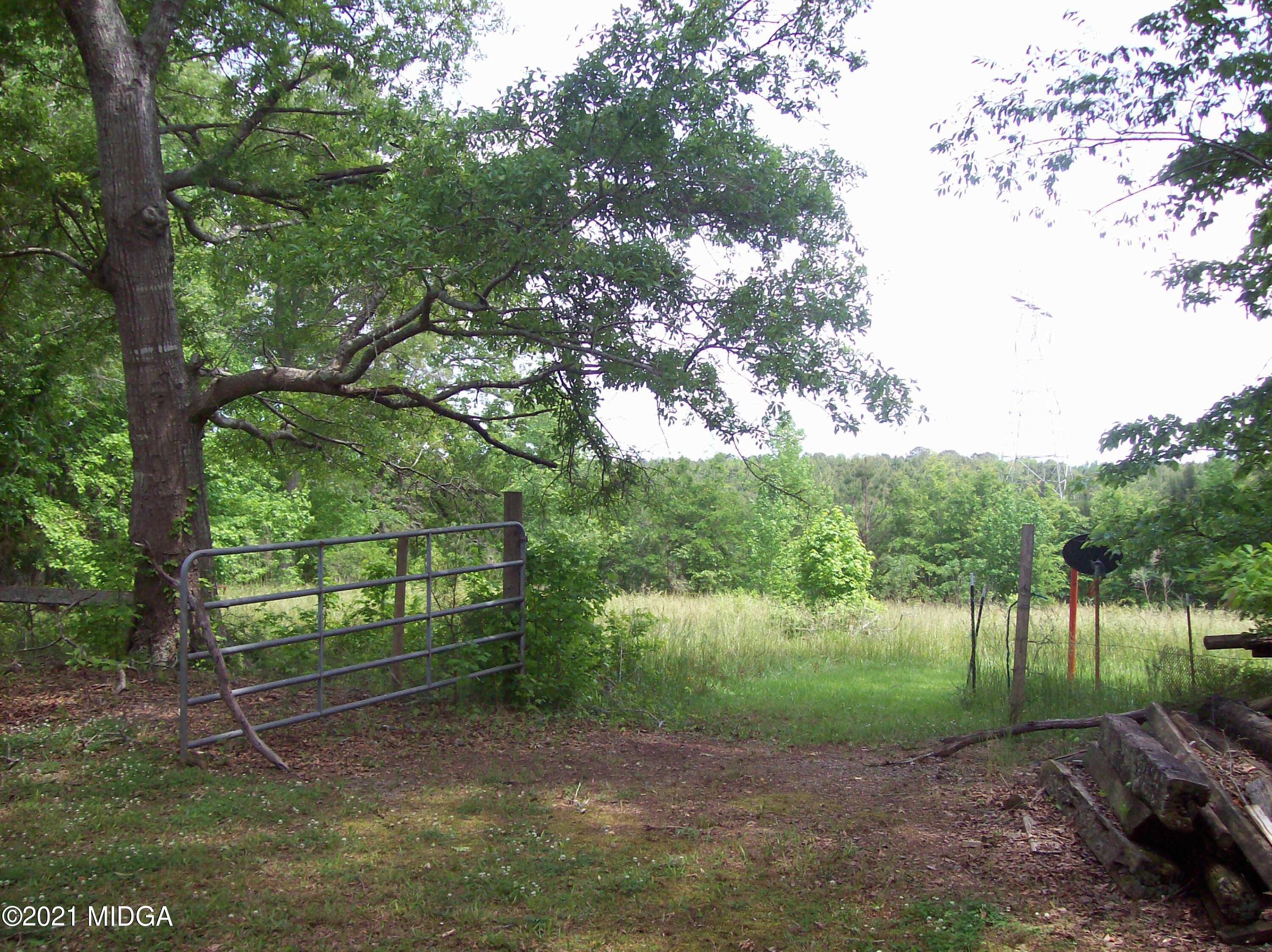 619 Comer Road Gray, GA 31032 - Photo 13 of 24 102_0013