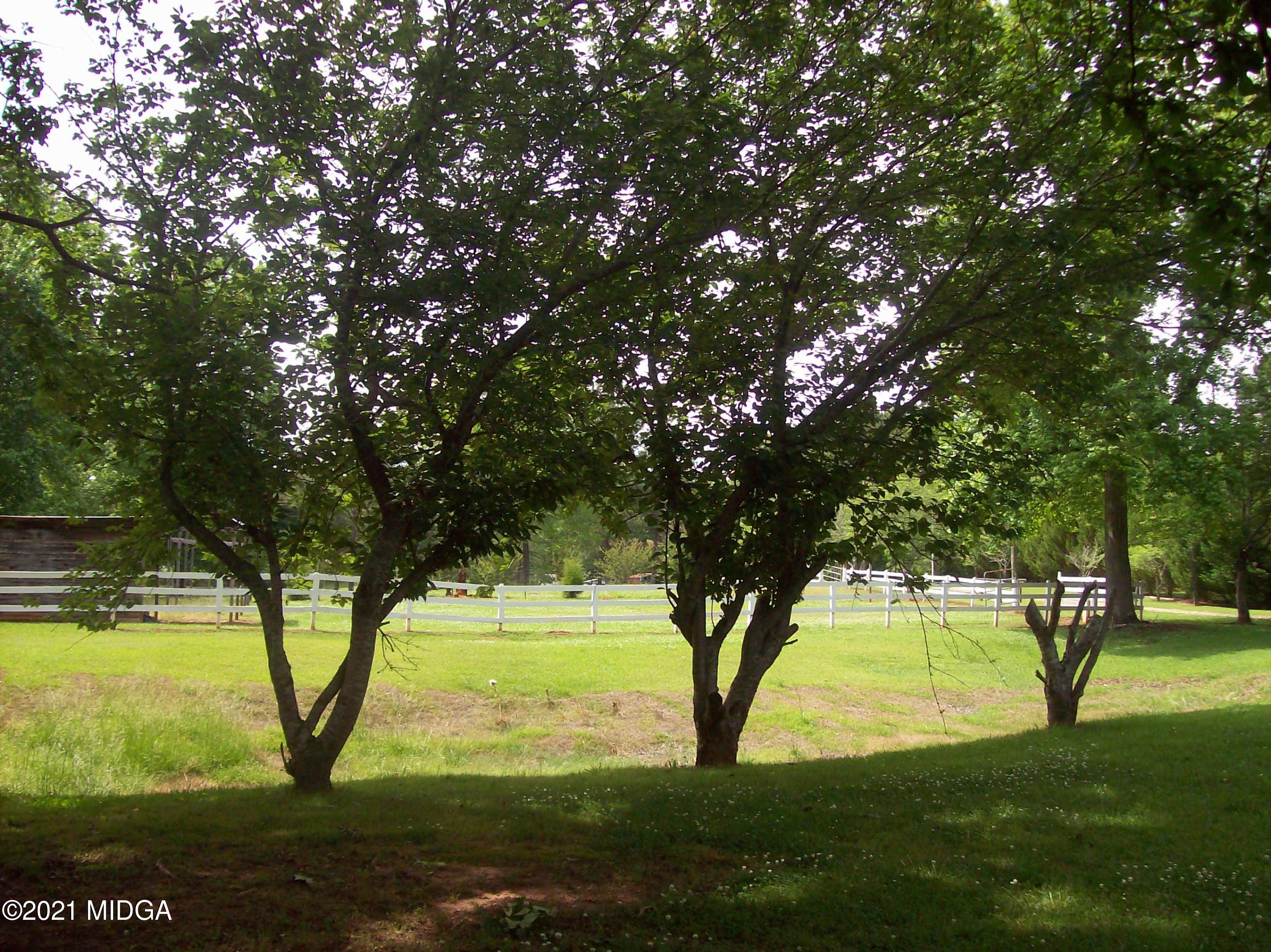 619 Comer Road Gray, GA 31032 - Photo 21 of 24 102_0023