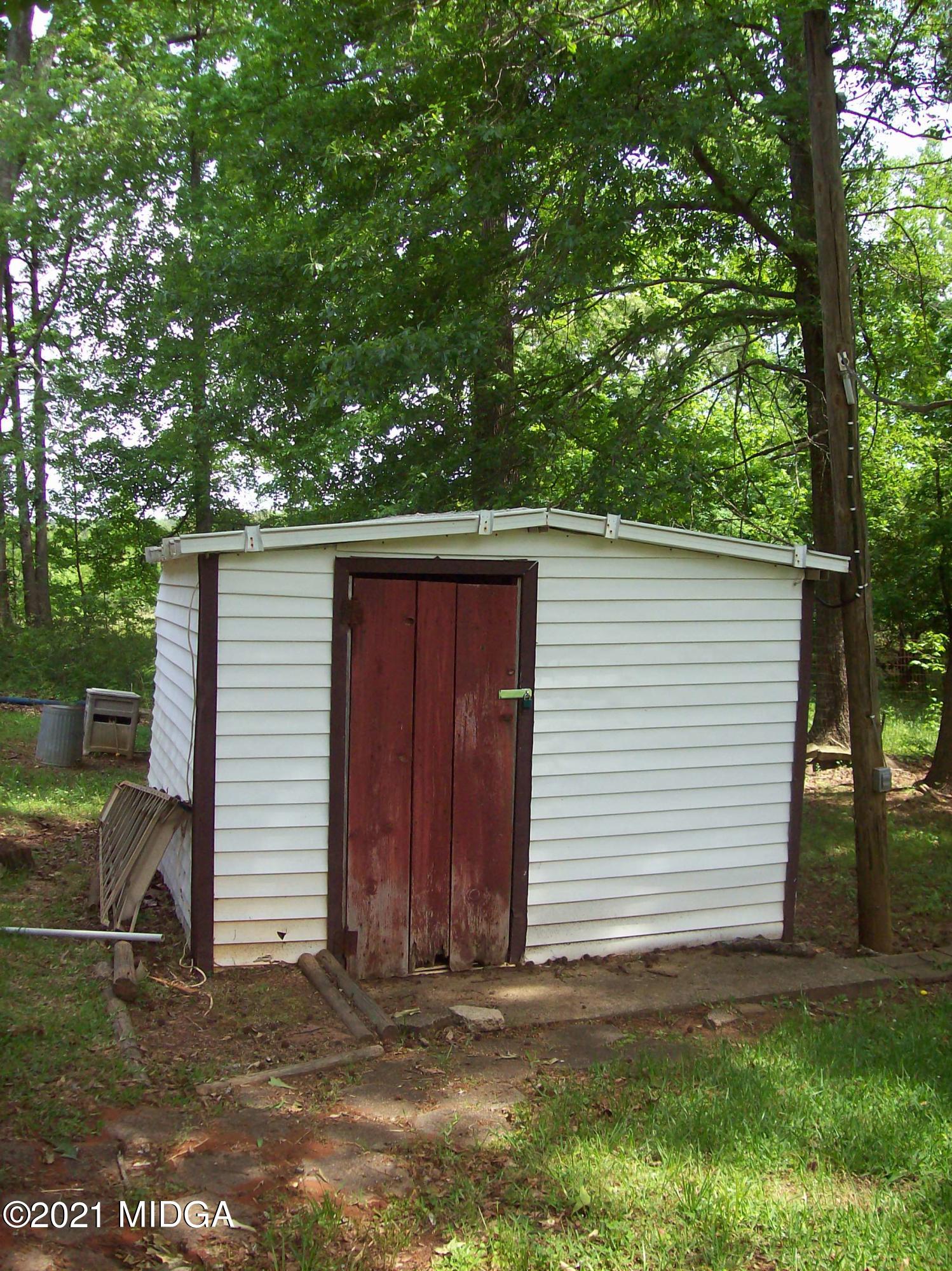 619 Comer Road Gray, GA 31032 - Photo 10 of 24 102_0009